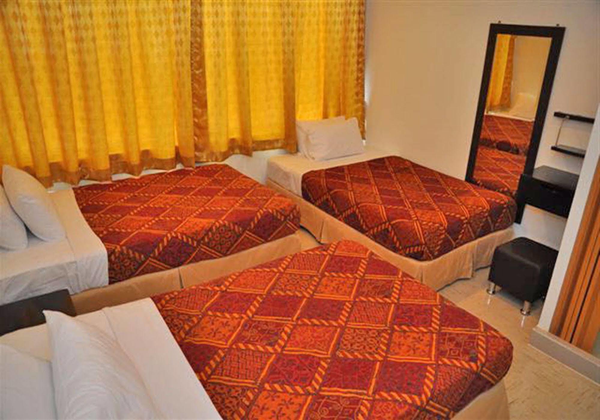 Old Budget Hotel George Town Bagian luar foto
