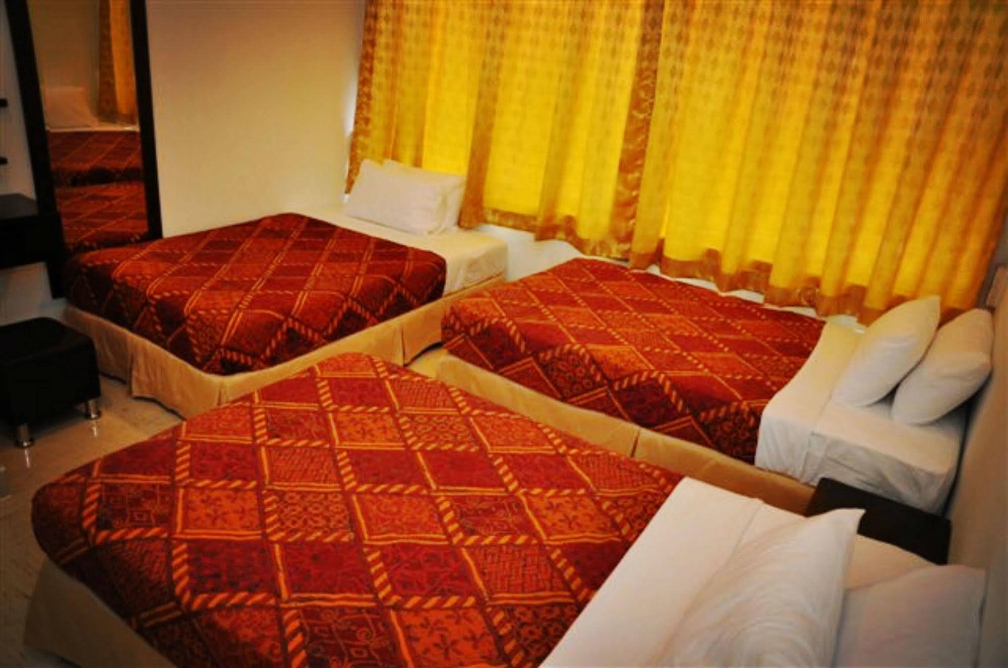 Old Budget Hotel George Town Bagian luar foto